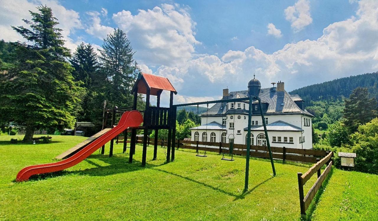 Waldhotel Feldbachtal Neuhaus am Rennweg Exterior photo